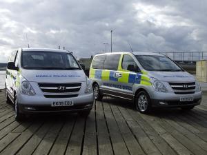 Hyundai i800 Police